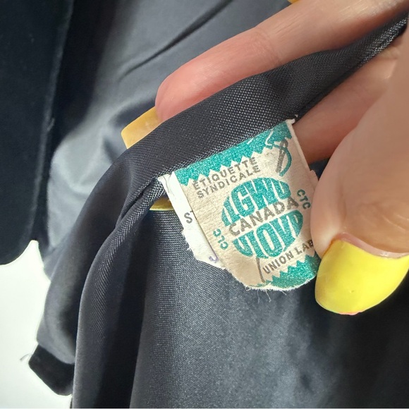 Vintage 1980s 1990s Black Velvet Blazer Size Medium Whimsigoth Fairy Goblincore - Picture 6 of 10